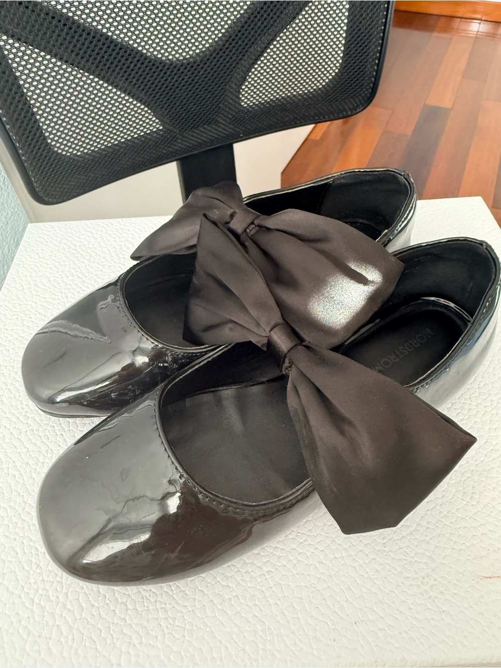 Little kids Nordstrom Black Patent Ballet Flats with Bow Accent